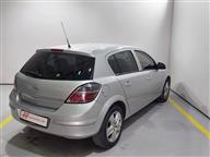 Opel Astra 1.6i 16V Essentia 115 Ps Hatchback