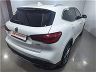 MG HS 1.5 T-GDI Luxury