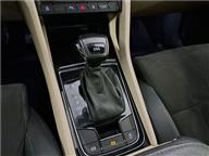 Skoda Karoq 1.6 TDI GreenTec Style DSG 115 Ps SUV