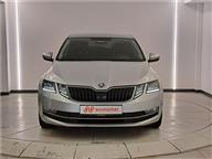Skoda Octavia 1.6 TDI GreenTec Style DSG 115 Ps Hatchback