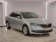 Skoda Octavia 1.6 TDI GreenTec Style DSG 115 Ps Hatchback