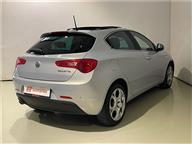 Alfa Romeo Giulietta 1.6 JTDM-2 Super TCT 120 Ps Hatchback