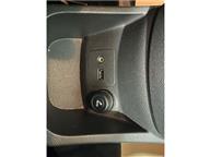 Ford Fiesta 1.5 TDCI Titanium 75 Ps Hatchback