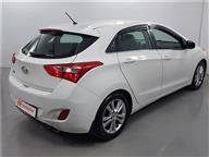 Hyundai i30 1.6 GDI Style 135 Ps Hatchback