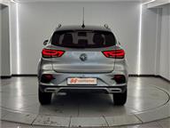 MG ZS Luxury Plus 1.0 6 AT