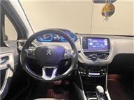Peugeot 2008 1.2 PureTech Allure EAT6 112 Ps Crossover