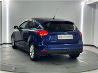 Ford Focus 1.6 Ti-VCT Titanium Powershift 125 Ps Hatchback