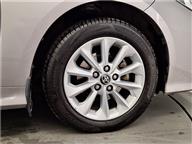 Toyota Corolla 1.8 Hybrid Dream e-CVT 98 Ps Sedan