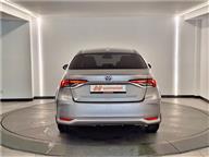 Toyota Corolla 1.8 Hybrid Dream e-CVT 98 Ps Sedan