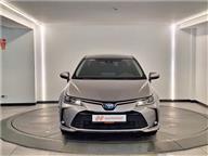 Toyota Corolla 1.8 Hybrid Dream e-CVT 98 Ps Sedan