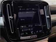 Volvo XC40 1.5 T3 Momentum Geartronic 163 Ps SUV