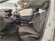 Renault Clio 1.2 16V Joy 75 Ps Hatchback