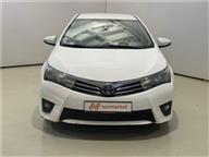 Toyota Corolla 1.4 D-4D Touch M-M 90 Ps Sedan