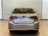 Toyota Corolla 1.8 Hybrid Dream e-CVT 98 Ps Sedan