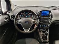 Ford Tourneo Courier 1.5 TDCi Titanium Plus